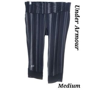 Under Armour Women's Printed Yoga Capri Leggings Medium Zip Stash Back Pocket